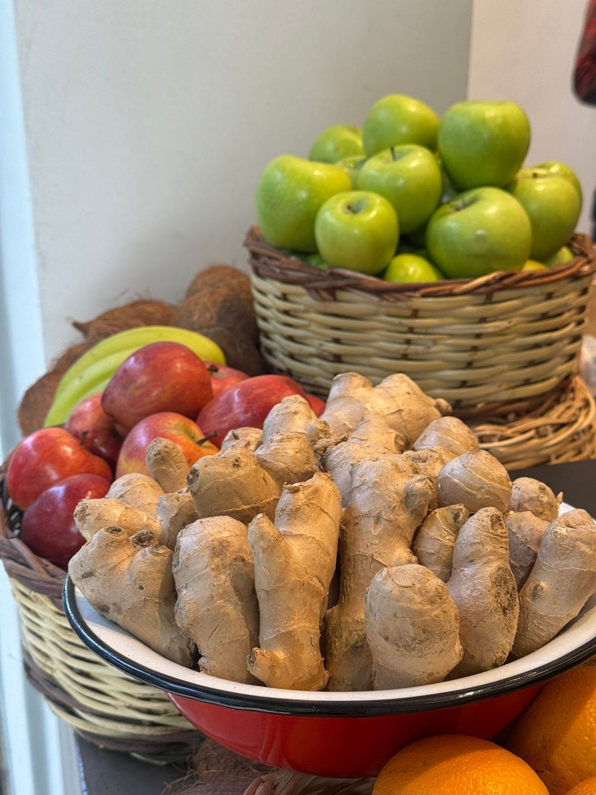 WhatsApp Image 2025-12-04 at 15.22.00 (1)