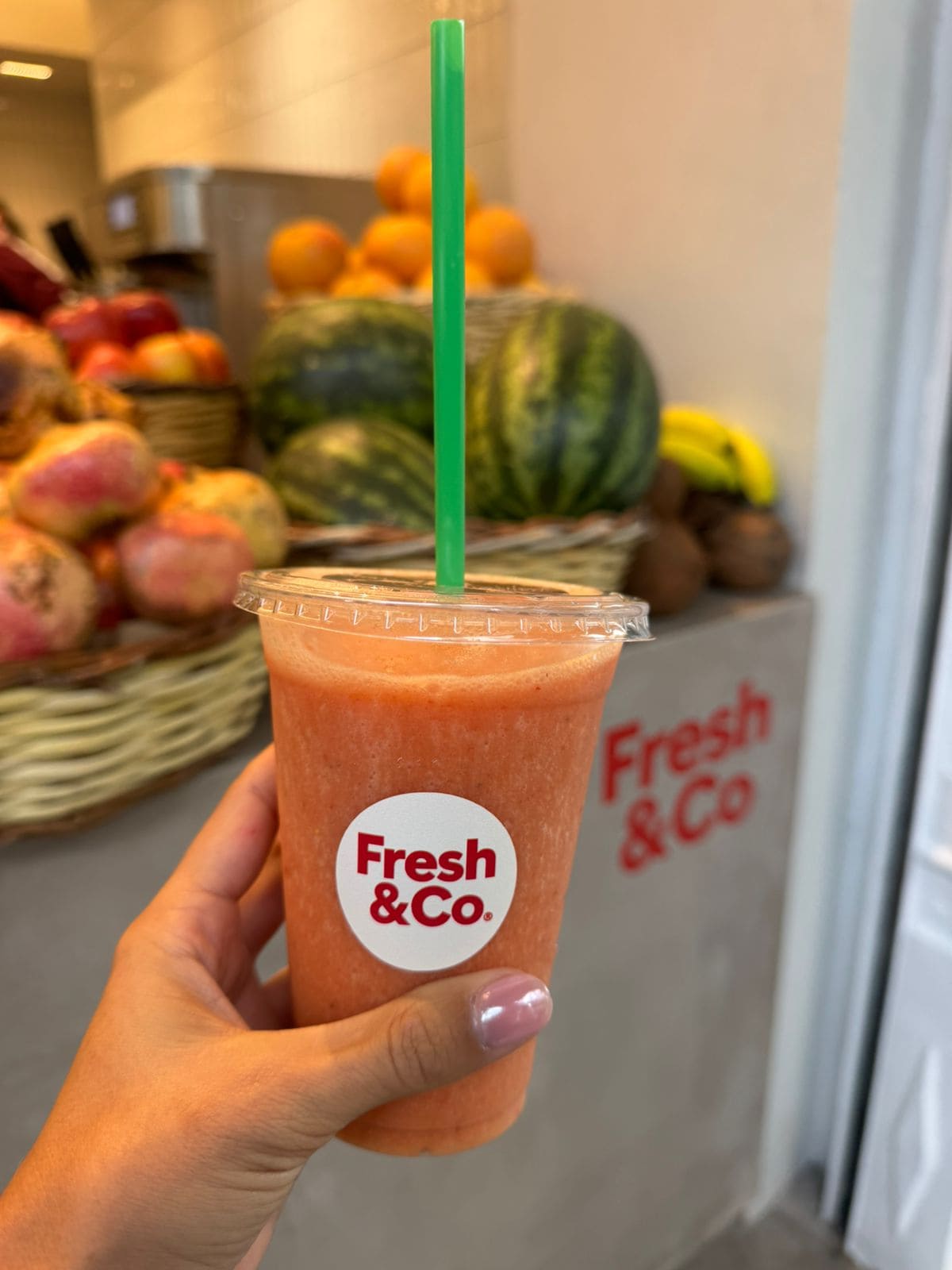 WhatsApp Image 2025-12-04 at 15.22.00